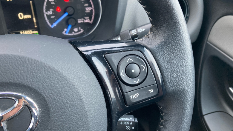 Toyota Yaris 1.5 Hybrid Icon Tech 5dr CVT Hybrid Hatchback